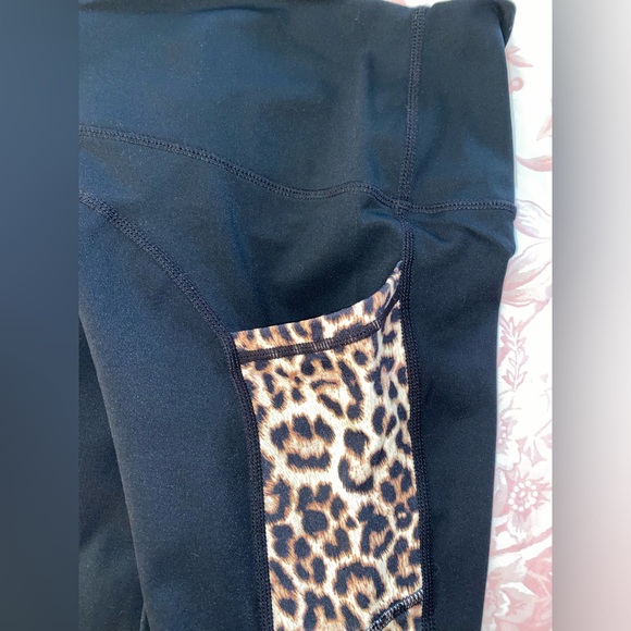 Zyia Active Black & Animal Print Leggings - Picture 6 of 7